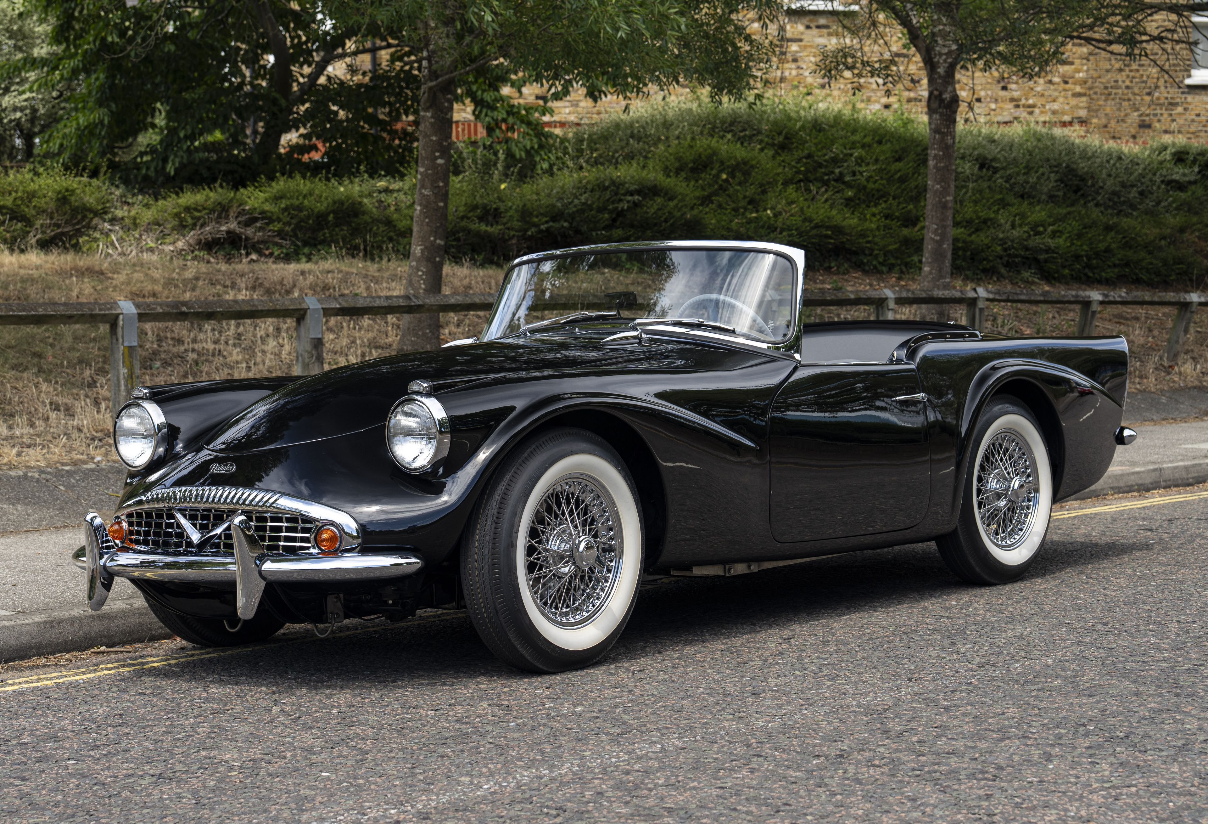 1961 Daimler SP250 (Dart)