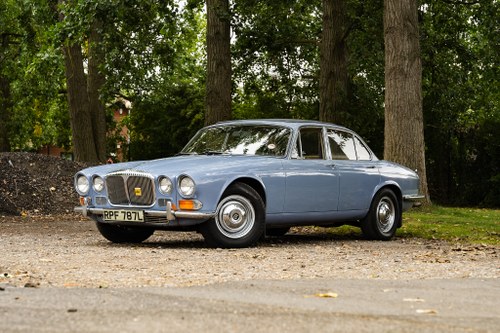 1973 Jaguar Daimler 4.2 Sovereign 'Lavender Blue' Low Miles
