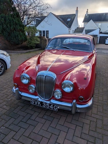 1968 Daimler 250 V8