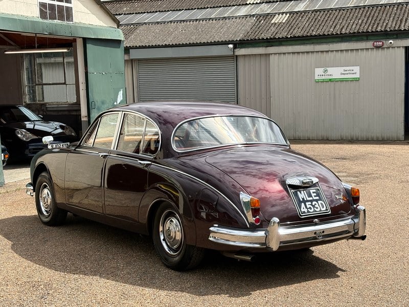 1966 Daimler 250 V8 - 2 1966 Daimler 250 V8 - 2
