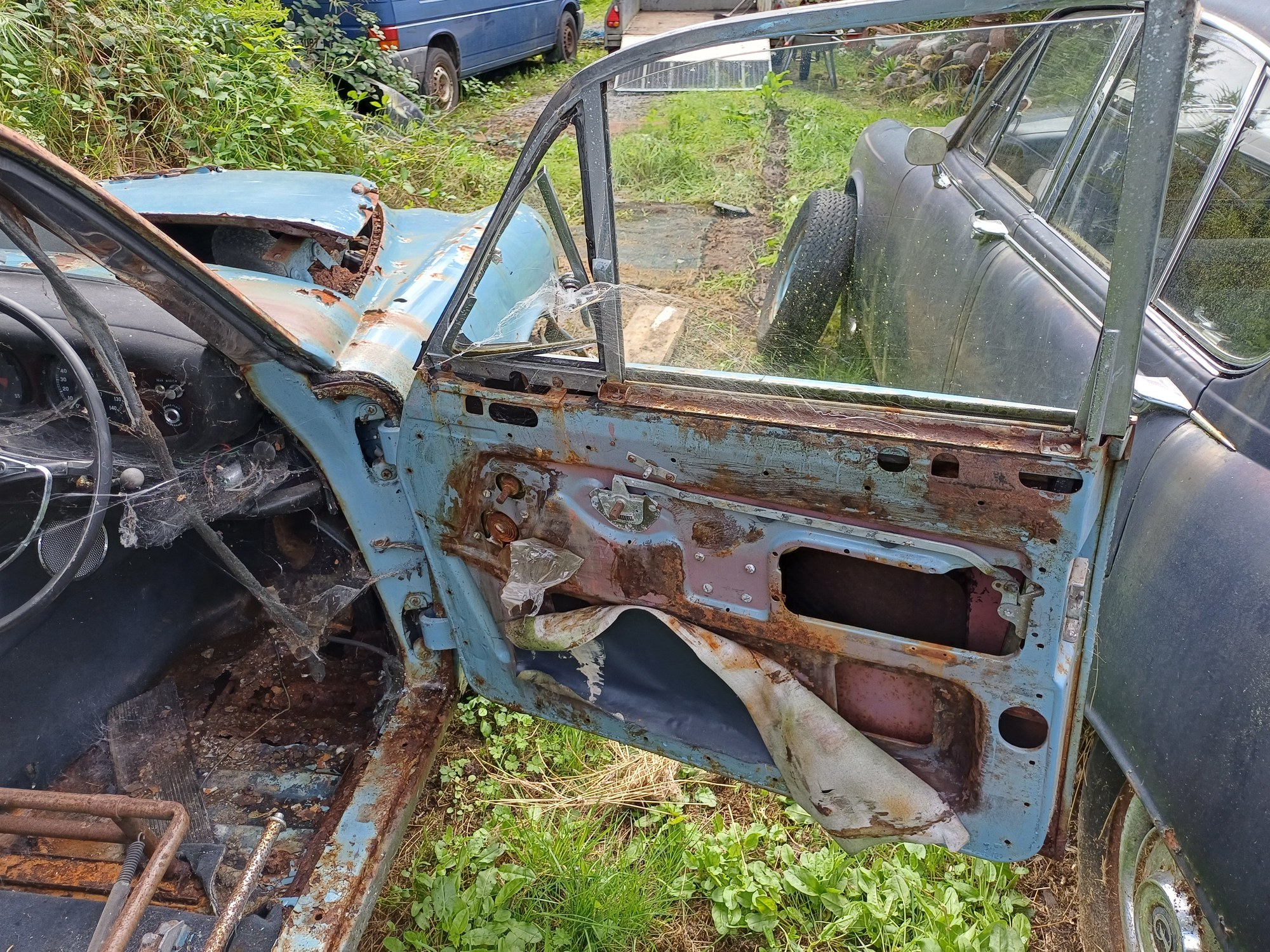 A brace of Daimler 420 Sovereigns, foto 9