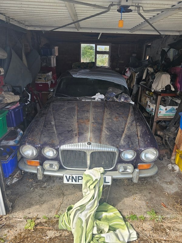 1973 Daimler Double Six - 1 1973 Daimler Double Six - 1