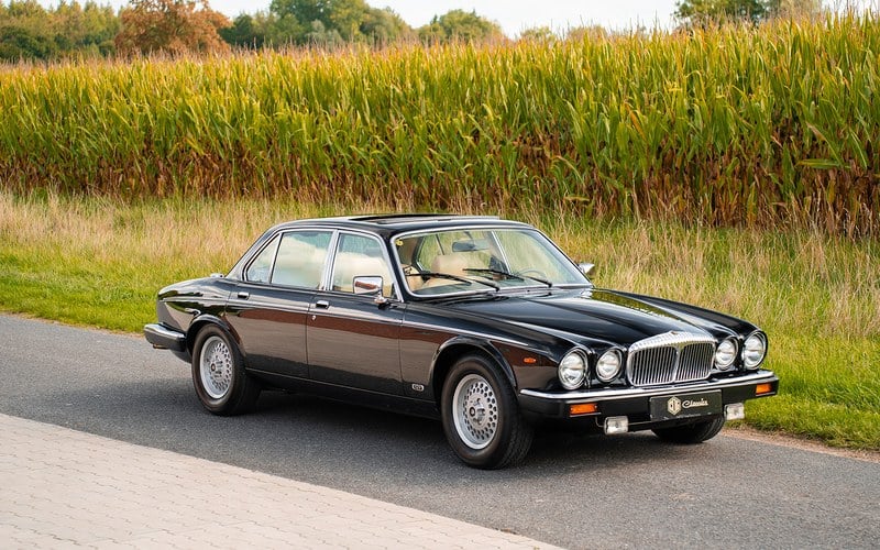 1992 Daimler Double Six - 1 1992 Daimler Double Six - 1