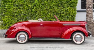 1937 DeSoto Deluxe