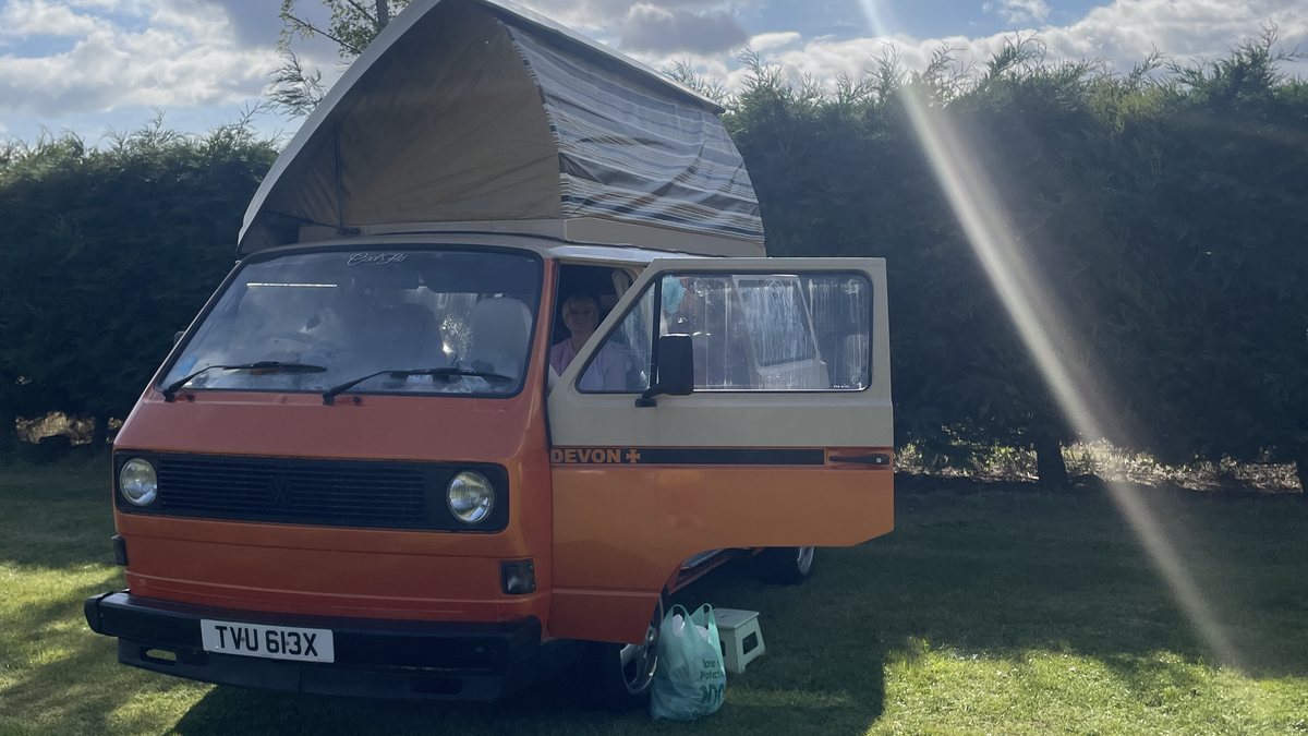 Devom Moon Raker 1982 Volkswagen VW T25 / T3 Devon Moonraker Orange Manual, 4 speed ...