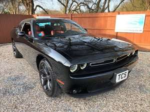 2020 Dodge Challenger SXT Plus RWD 8-Speed Automatic LHD For Sale (picture 3 of 12)