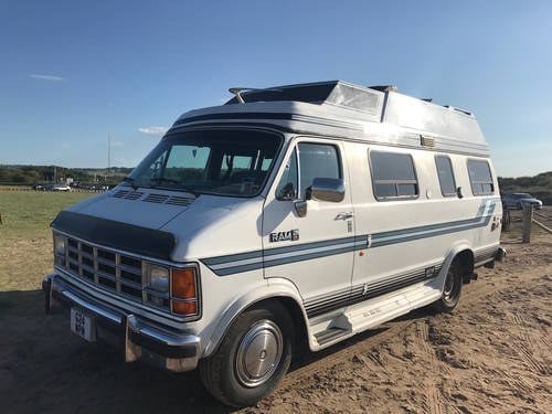 1990 Retro American Dodge Ram Campervan - LOW MILES! In vendita