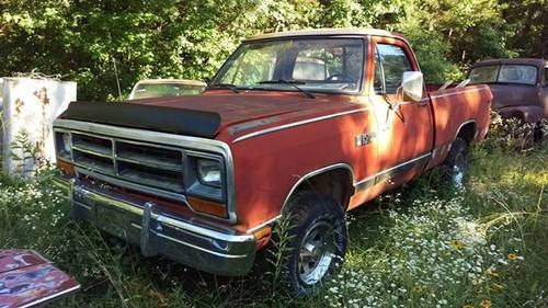 1986 Dodge 4X4 SWB Pickup with a/c For Sale