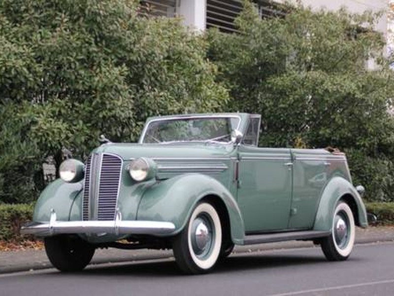 Dodge D5 Senior Convertible, 1937