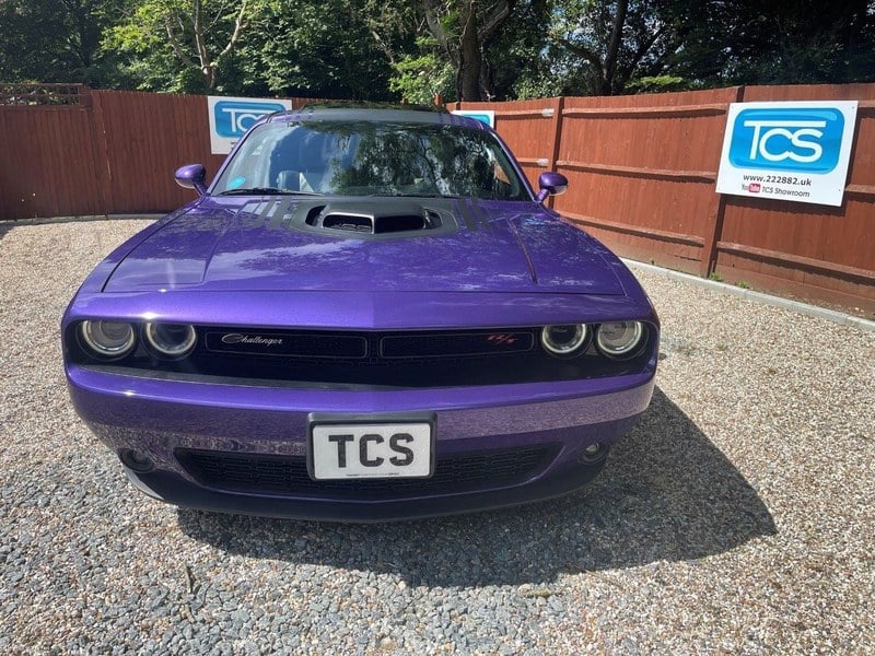 Dodge Challenger HEMI V8 R/T SHAKER 8-Speed Automatic