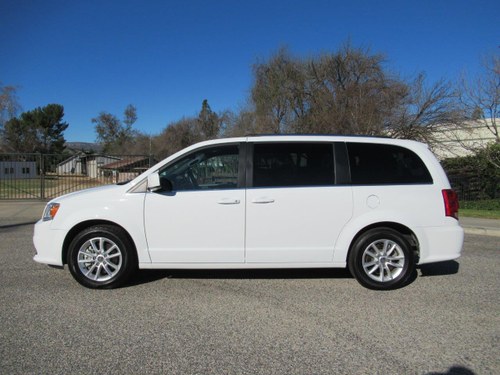 2018 DODGE GRAND CARAVAN SXT clean Ivory driver 3rd-Row $24. For Sale