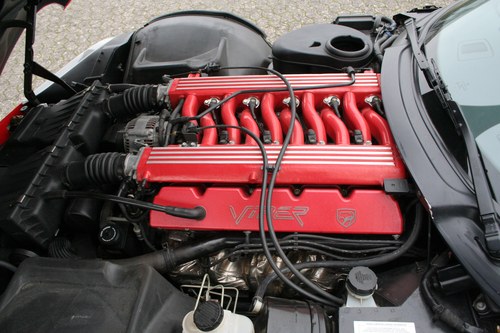 1992 Dodge Viper - 8