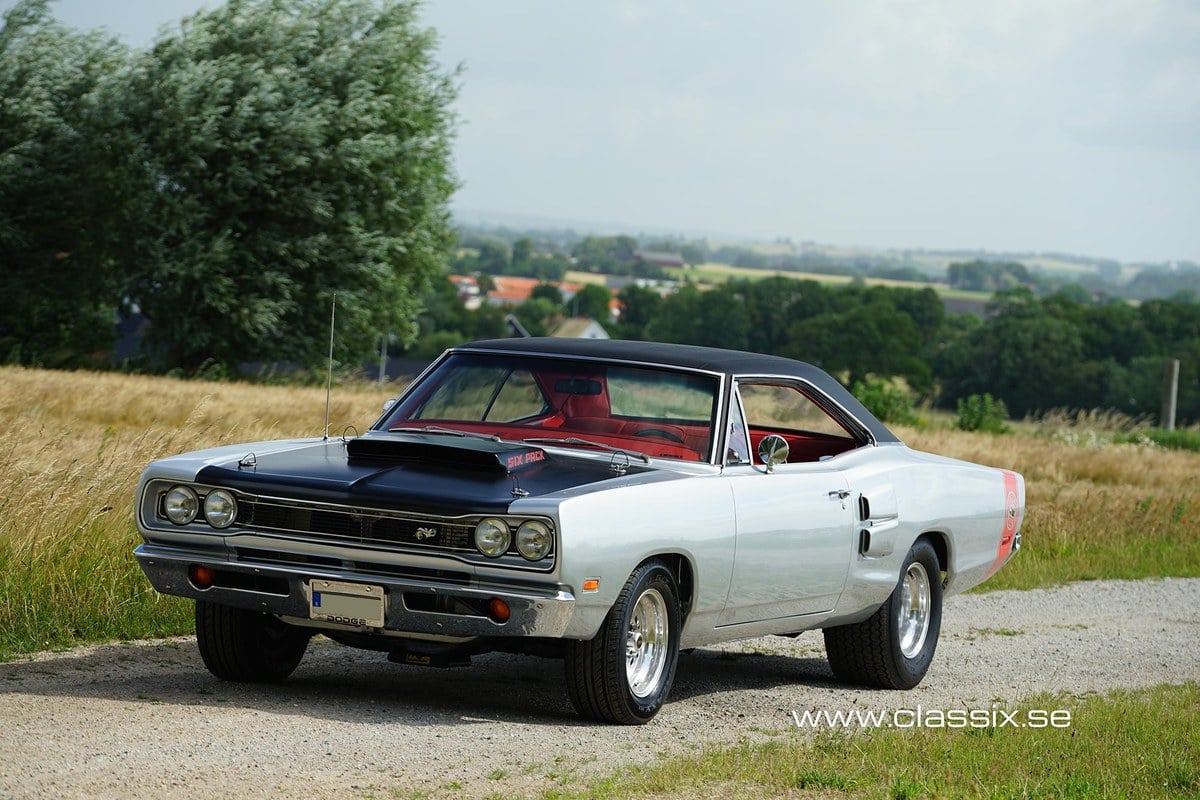 Coronet Dodge Dealership Peru