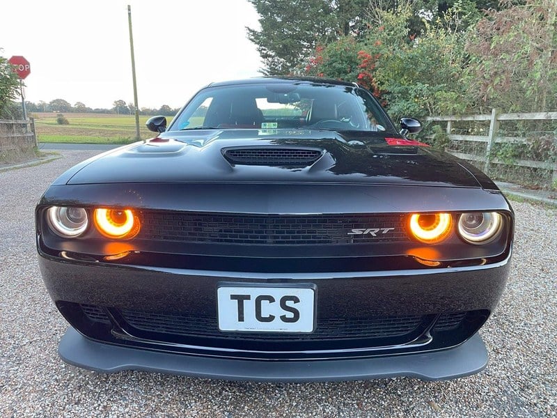 SRT Hellcat 6.2 S/Charger HEMI V8 707hp 6-Speed Manual
