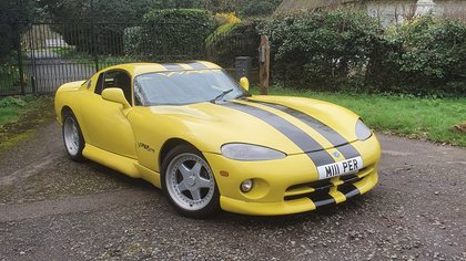 1998 Dodge Viper replica