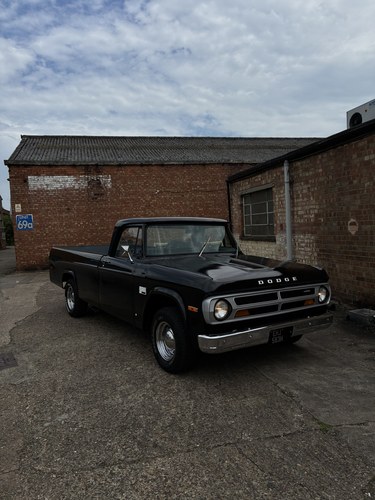 1970 Dodge D100