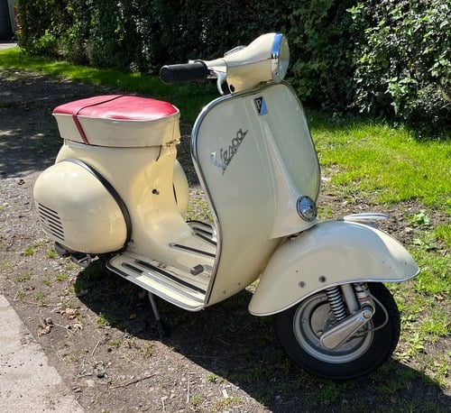 1959 Douglas Vespa 152L2