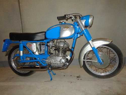 1963 DUCATI 160 TS En Venta