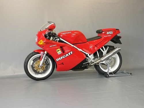 1991 Ducati 851, like new, only 11346 km VENDUTO