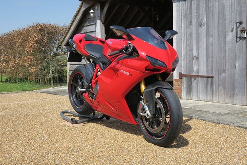 2010 DUCATI 1198s SUPERBIKE VERY LOW MILEAGE For Sale