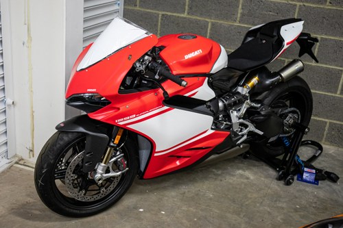 2017 Ducati 1299 Superleggera LOT: 571 Estimate £55-65,000 In vendita all'asta