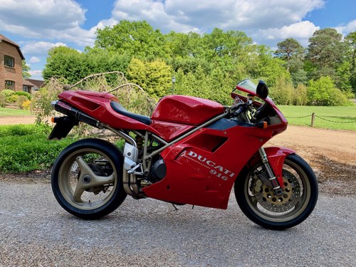 1996 DUCATI 916 BP. THREE OWNERS, 9,000 MILES! For Sale