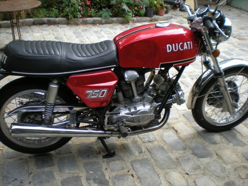 1972 Ducati 750GT round Case VENDUTO