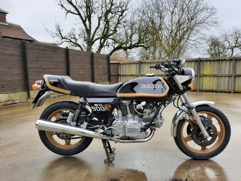 Ducati 900 SSD Darma 1982