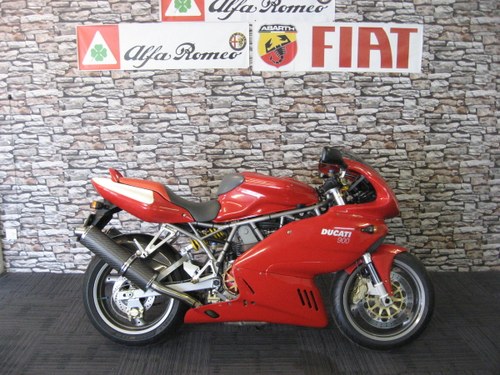 2007 07-reg Ducati 900 Supersport finished in red/white For Sale