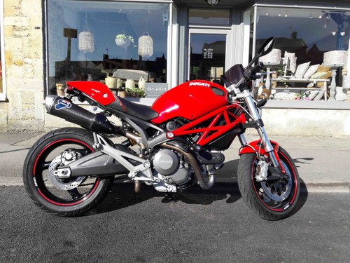 2014 Ducati Monster M696 low miles many extras In vendita