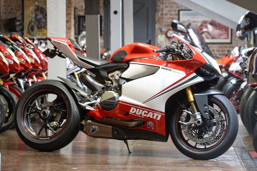2012 Ducati 1199 Panigale TRICOLORE RARE HIGH SPEC MODEL  In vendita