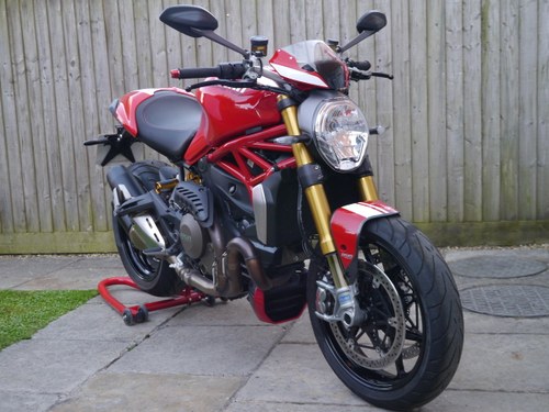 2015 Ducati Monster 1200 S Stripe - Excellent Condition In vendita