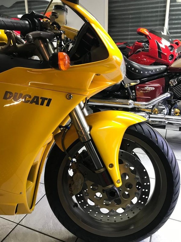 1998 Ducati Superbike 748 - 4