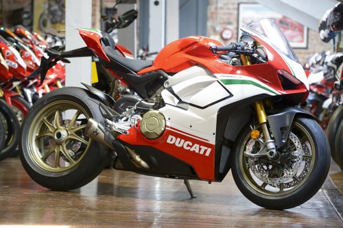 2019 Ducati V4 Speciale 1 mile with Akro Exhaust and Mag Wheels For Sale