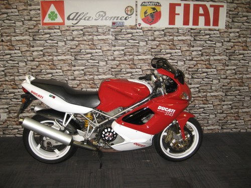 2004 Ducati ST4S (996cc) sports tourer finished in red and w In vendita
