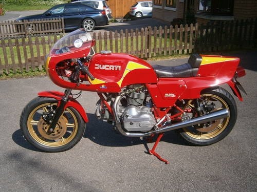 1982 Ducati Mike Hailwood Replica 900 SOLD