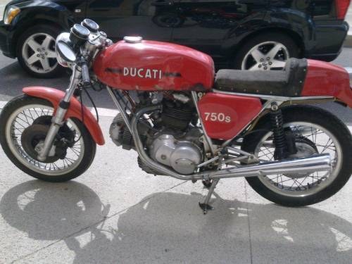 DUCATI 750 Sport 1975 round cases For Sale by Auction
