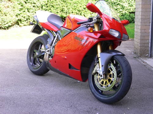 2001 DUCATI 996R mint and very low miles VENDUTO