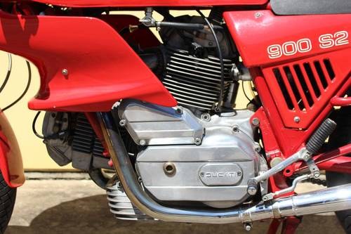 1984 Ducati 900 - 4