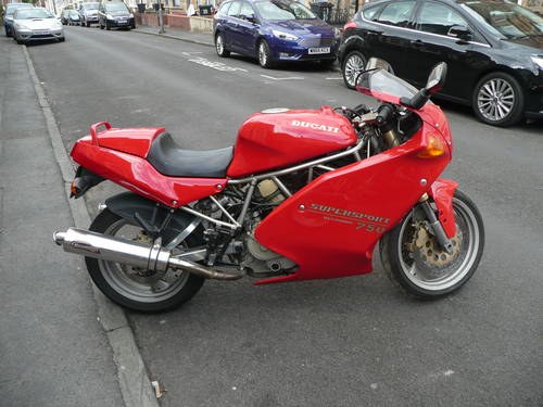 1992 beautiful example of a classic 750 ducati superspo For Sale