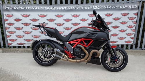 2014 Ducati Diavel Red Carbon For Sale