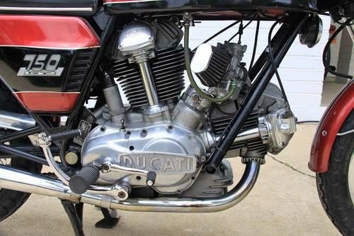1974 Ducati 750SS - 4