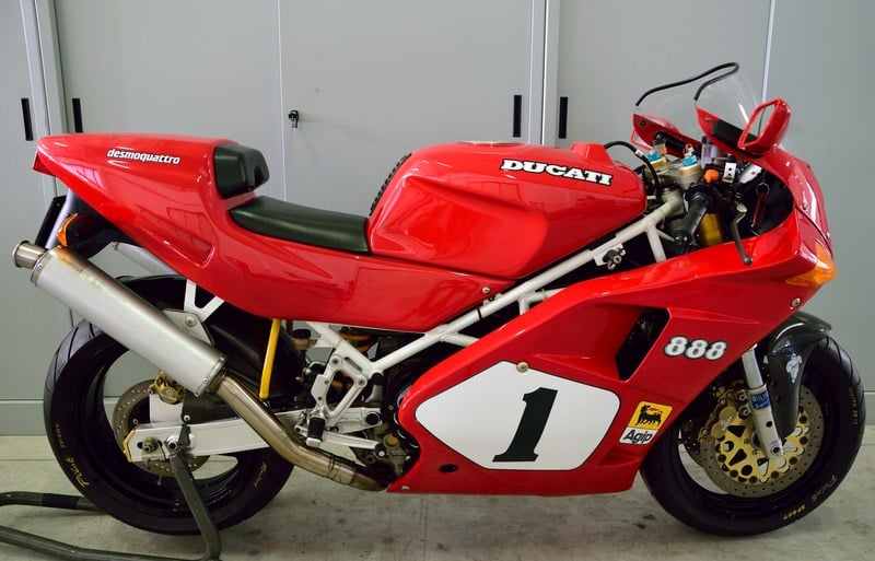 1992 Ducati 888