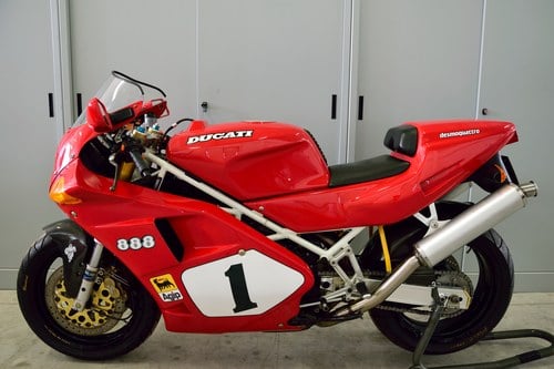 1992 Ducati 888 - 2