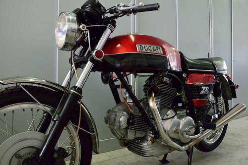 1973 Ducati 750GT - 6