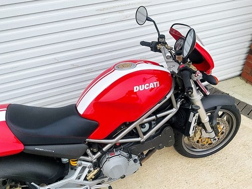 2001 Ducati Monster 916 - 3