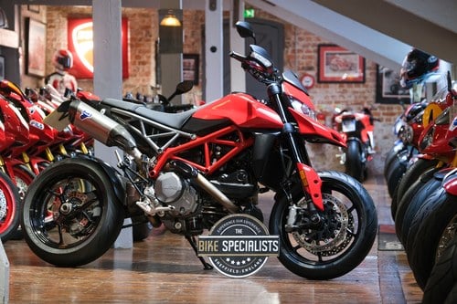 2020 Ducati 950 Hypermotard with full Termignoni Exhaust Fitted For Sale