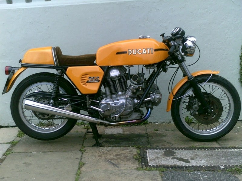 DUCATI 750 SPORT
