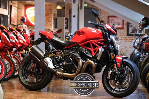 2019 Ducati Monster 1200R Low mileage, pristine example! In vendita