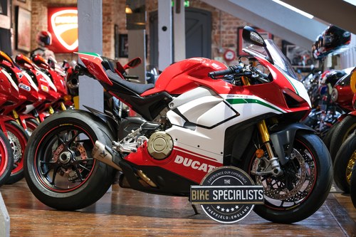2018 Ducati V4 Speciale Low mileage fitted with Akrapovic Exhaust In vendita